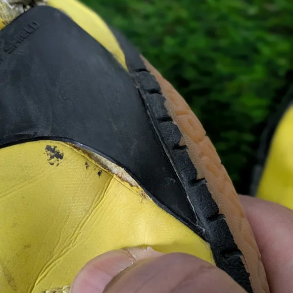 Babolat Men’s Athletic Tennis Shoes - Yellow/Black - Picture 6 of 9